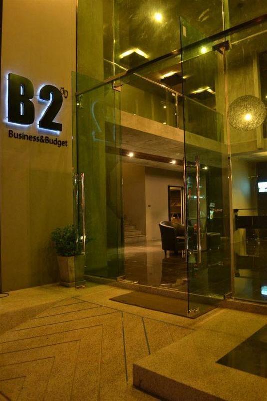 B2 Black Business And Budget Hotel Чіангмай Екстер'єр фото