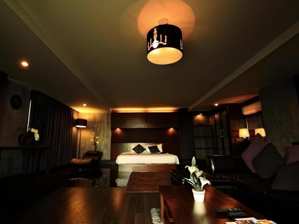 B2 Black Business And Budget Hotel Чіангмай Екстер'єр фото